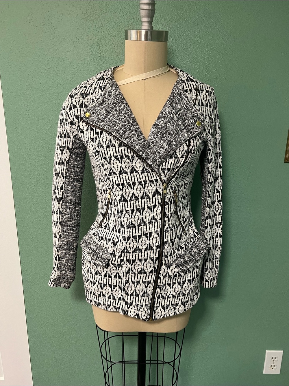 Lucky Brand Black & White Patterned Knit Asymmetrical Zip Jacket